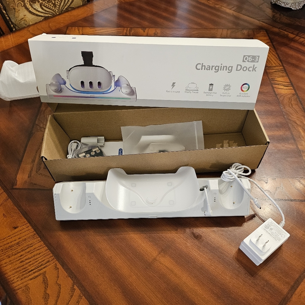 Charging Dock for Oculus Quest 3S/Quest 3 ~ Brand New